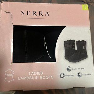 Serra Ladies' Lambskin Boots